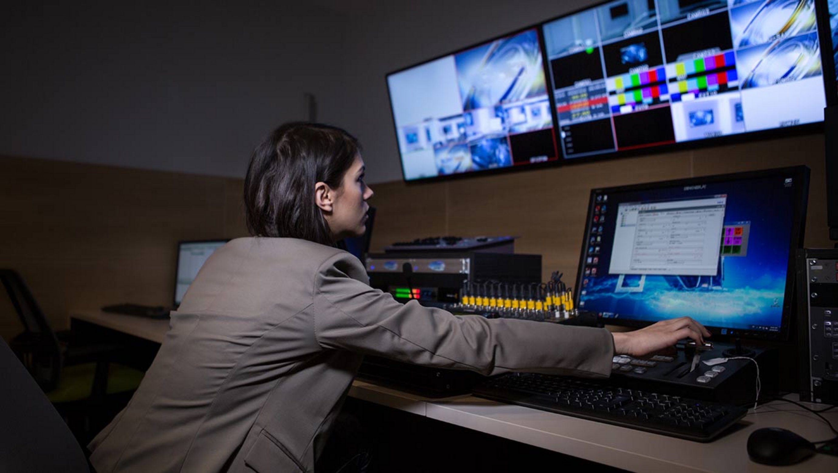 Ausbildung Film- und Videoeditor:in | Gehalt & Voraussetzungen